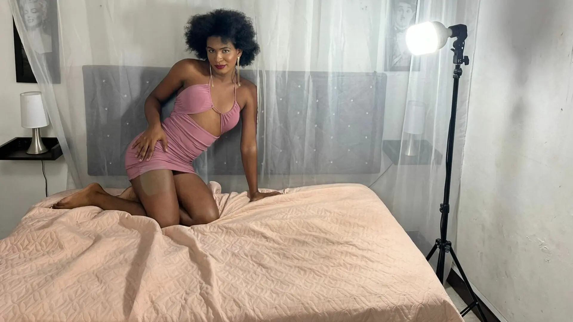 AishaAddison Cumshow Vip