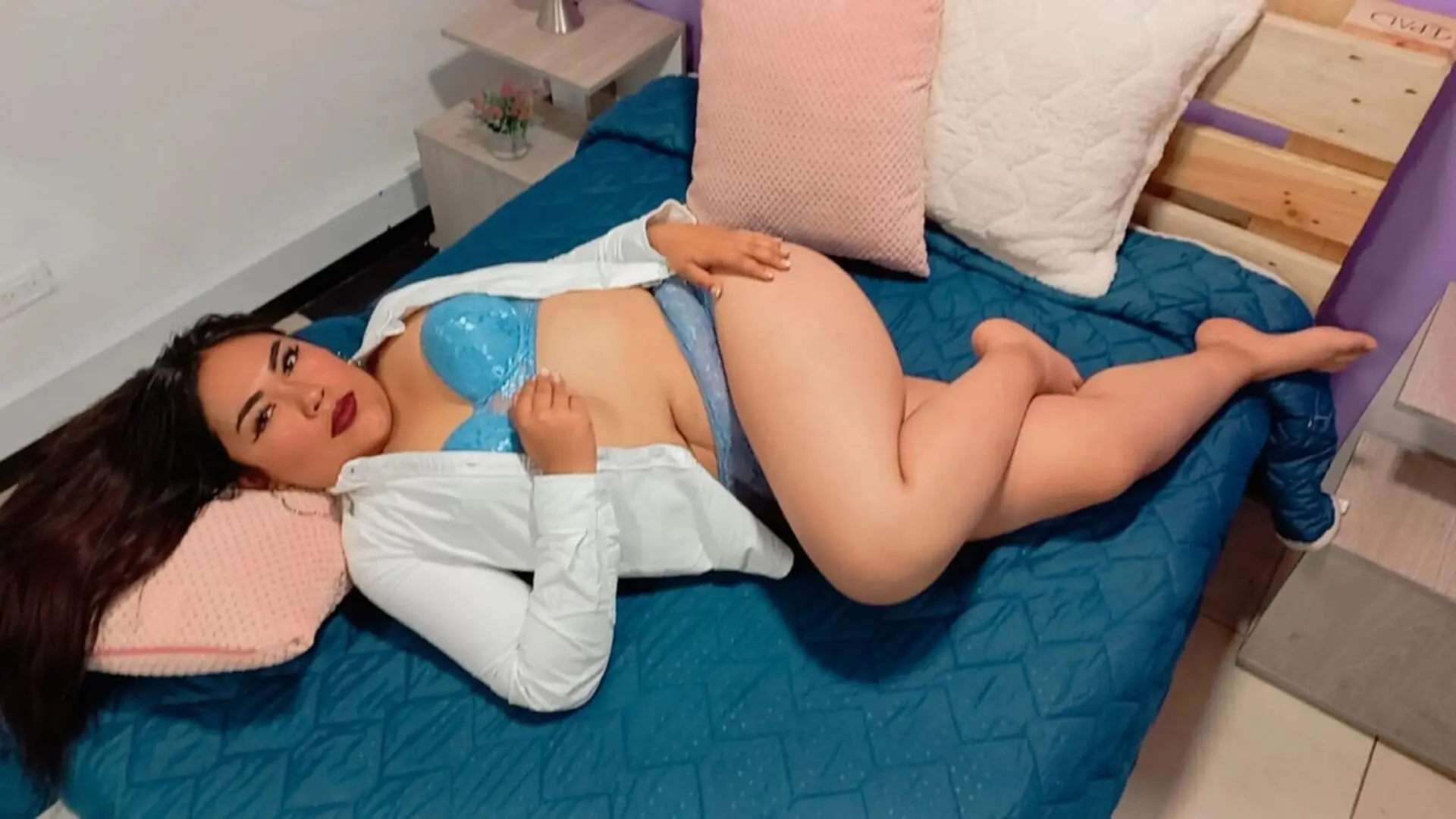 AlessiaMontalban Cumshow Vip