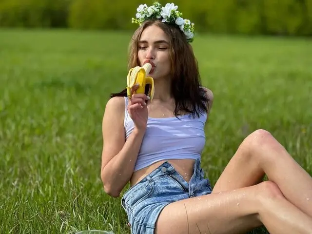 AnnaWell Cumshow Vip