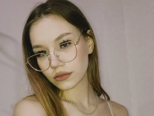 DorettaBigger Cumshow Vip