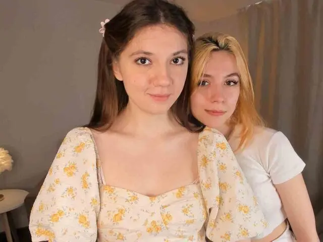 EadlinAndPeggy Cumshow Vip