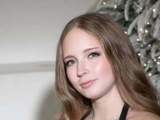 EllenWhite Cumshow Vip