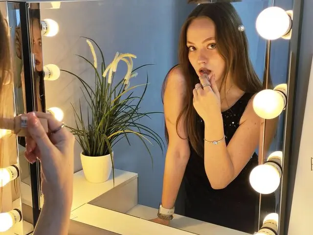 EmmaCamm Cumshow Vip