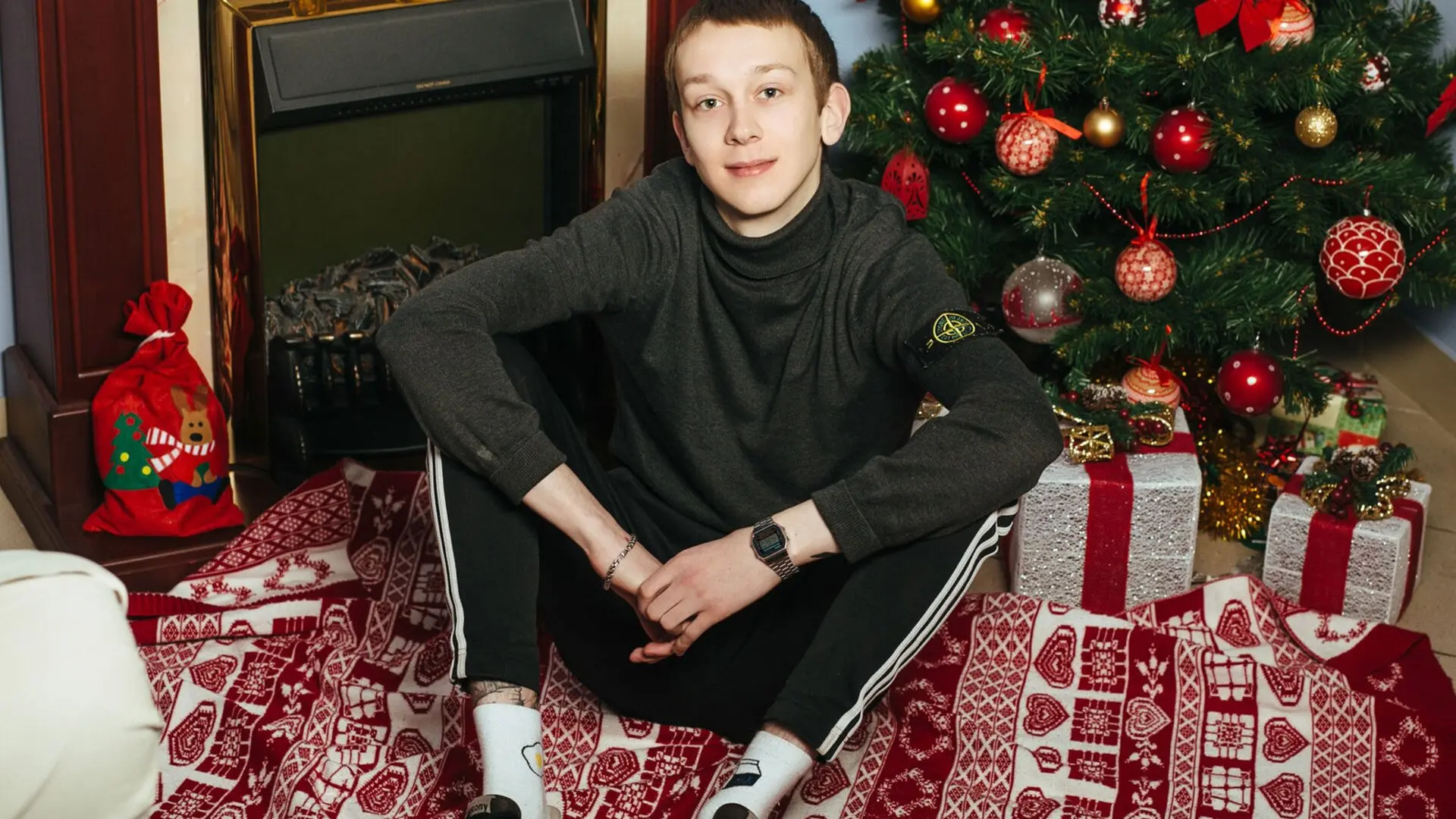 EricYaung Cumshow Vip