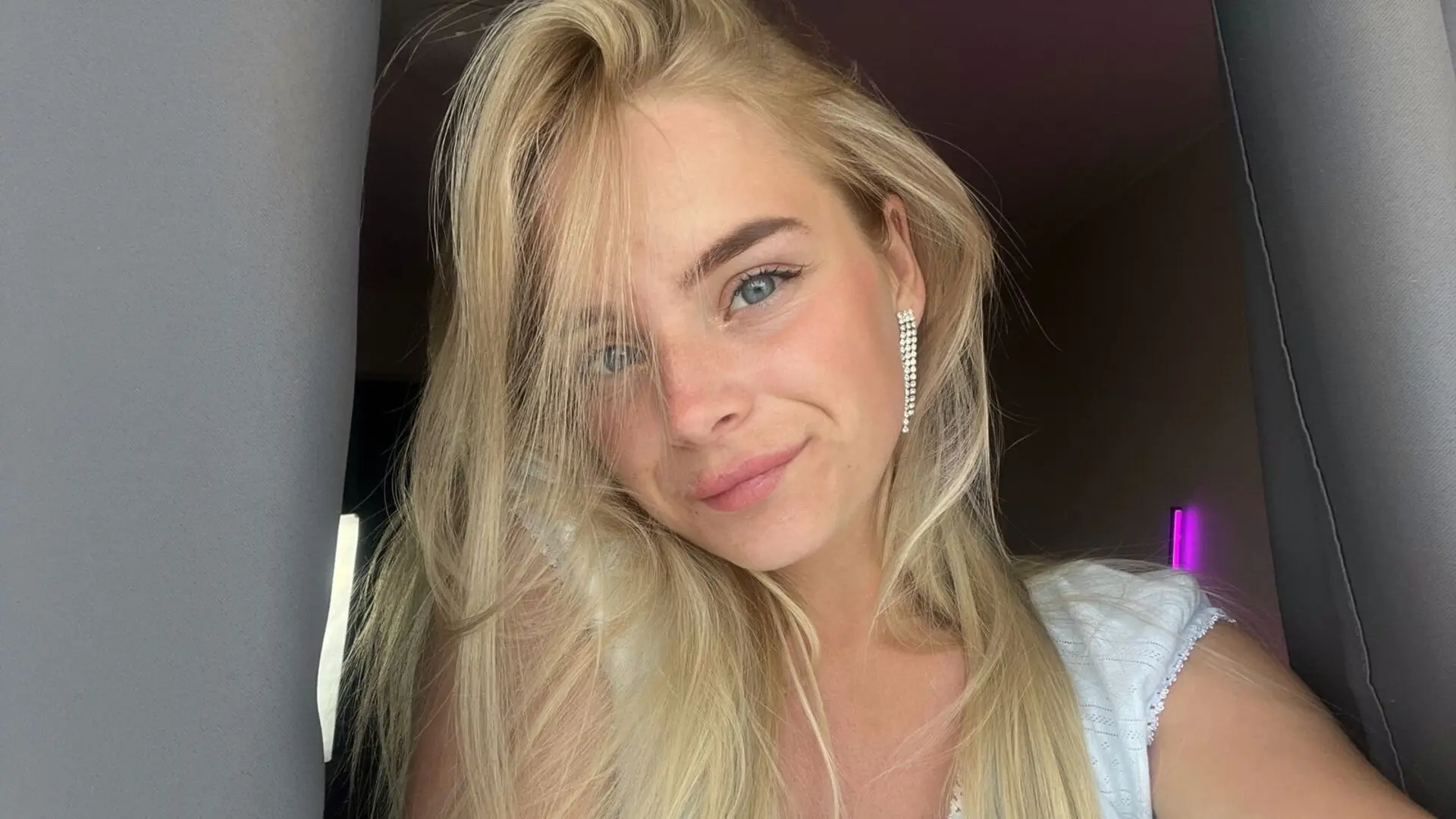 EvaEdlin Cumshow Vip