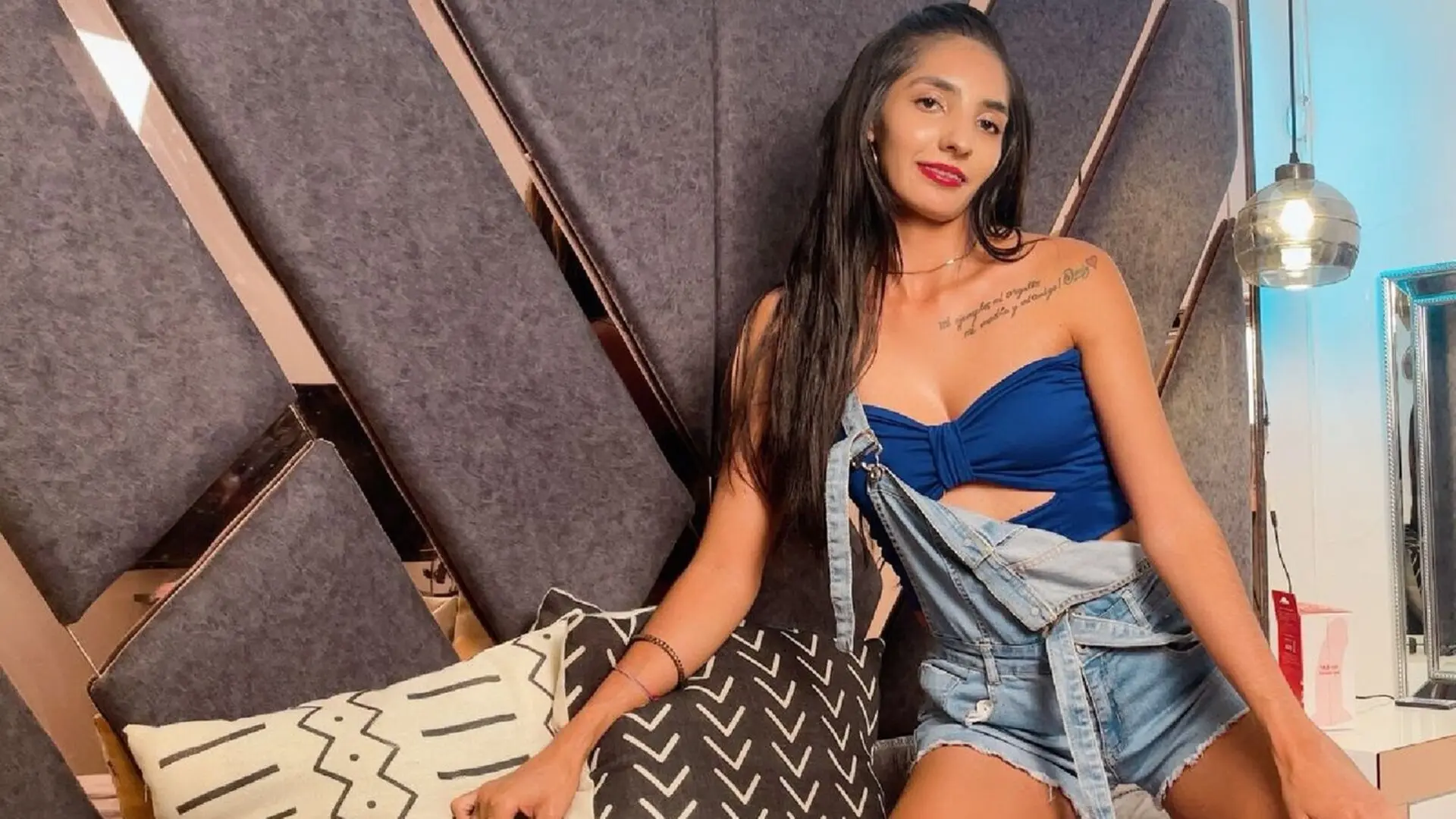 KhloeBakers Cumshow Vip