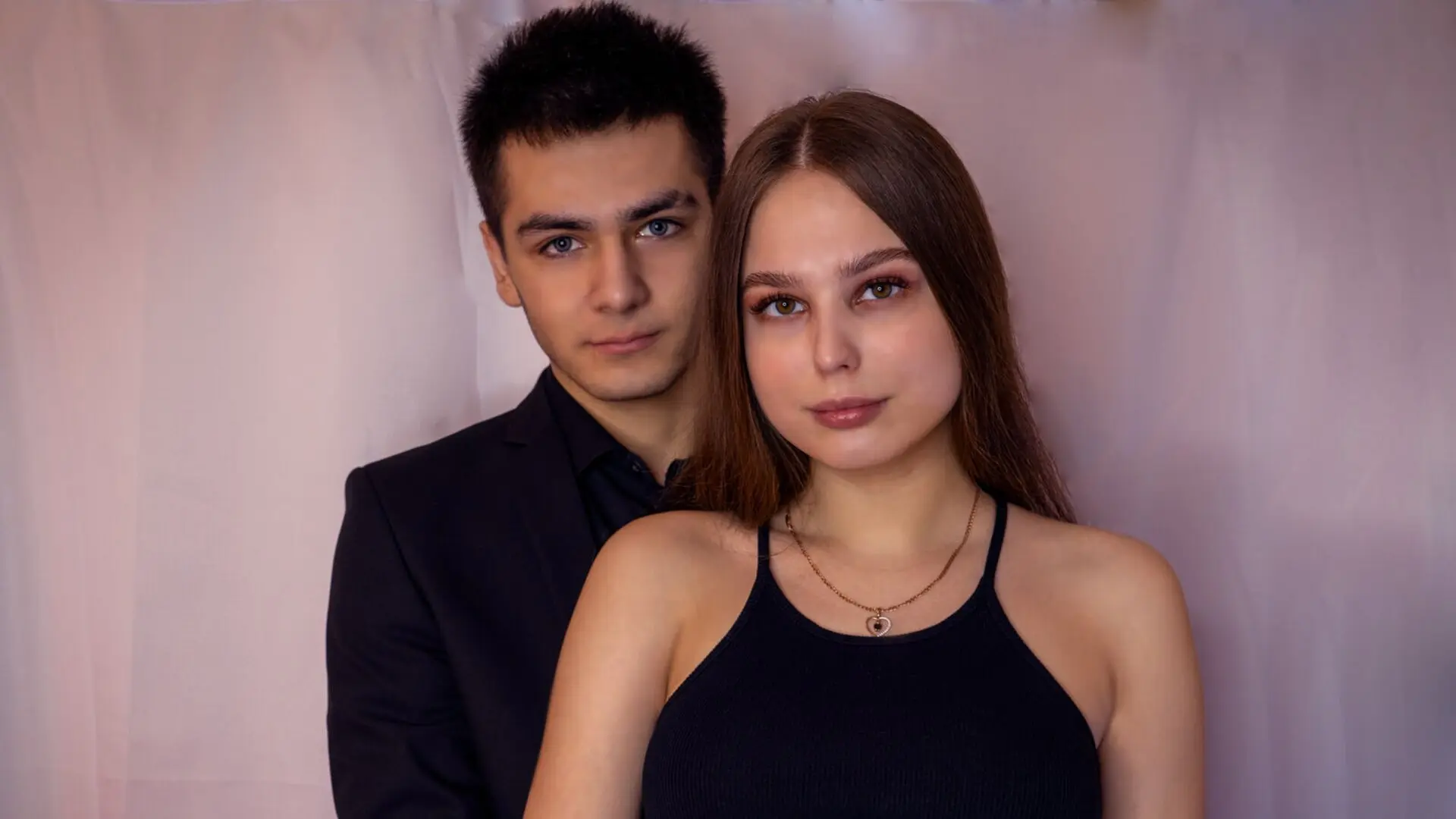 LaceyAndArchie Cumshow Vip