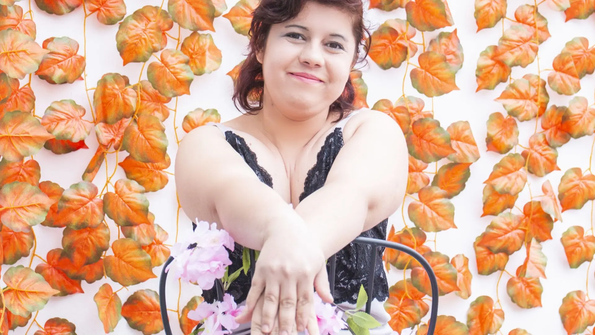 LeahGlow Cumshow Vip