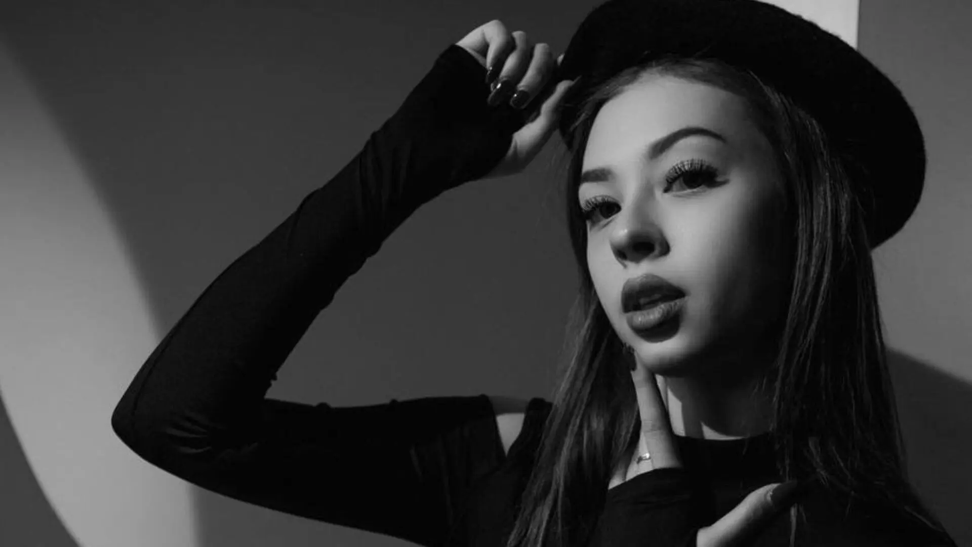 MellissaMoran Cumshow Vip