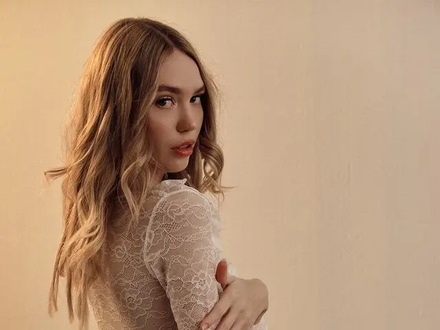 NikkiLane Cumshow Vip