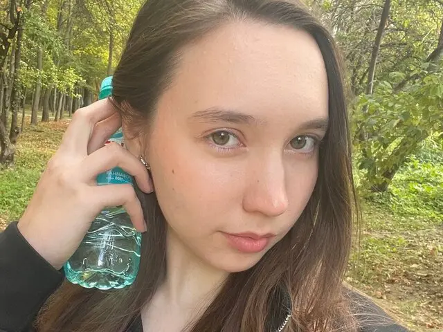 SuzanneVega Cumshow Vip