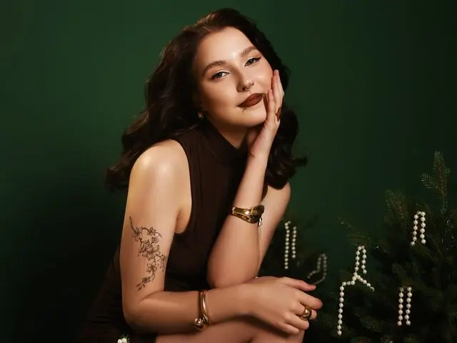 TinaBurton Cumshow Vip