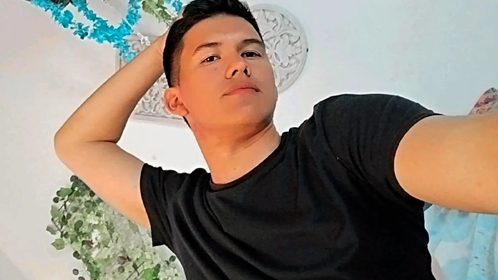 WilsonReyes Cumshow Vip