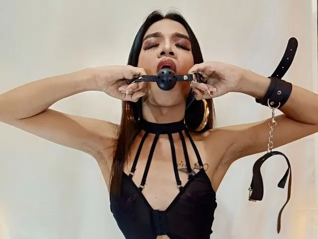 YaraFhox Cumshow Vip